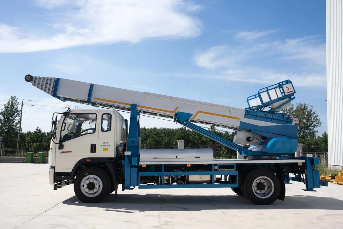 宝丰云梯上料车租赁费用